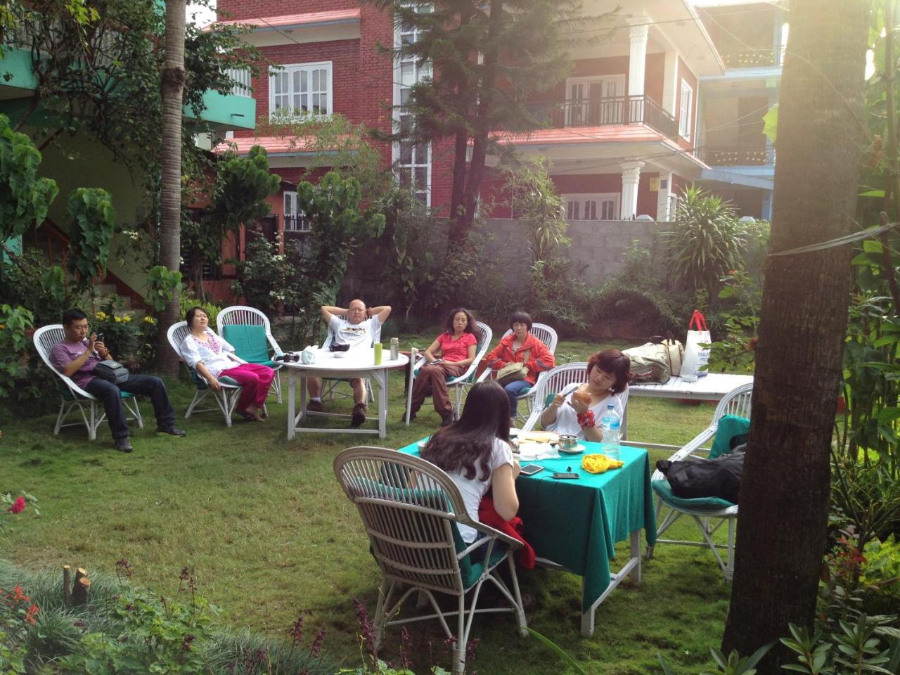 New Pokhara Lodge - Pokhara Lakeside Exterior foto