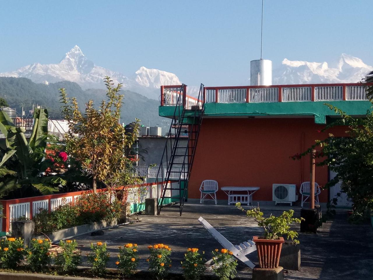 New Pokhara Lodge - Pokhara Lakeside Exterior foto